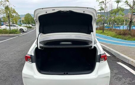 Toyota Corolla, 2022 год, 1 282 000 рублей, 10 фотография