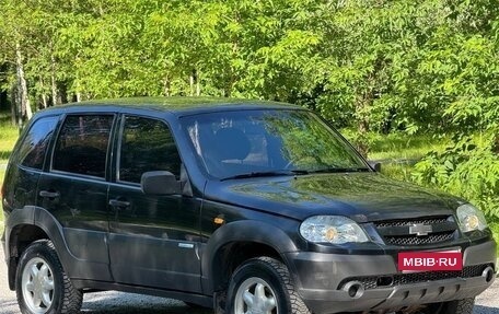 Chevrolet Niva I рестайлинг, 2011 год, 245 000 рублей, 1 фотография