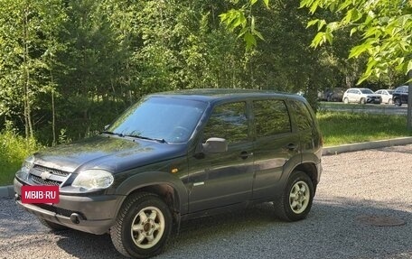 Chevrolet Niva I рестайлинг, 2011 год, 245 000 рублей, 3 фотография