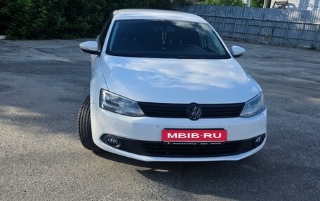 Volkswagen Jetta VI, 2013 год, 1 150 000 рублей, 1 фотография