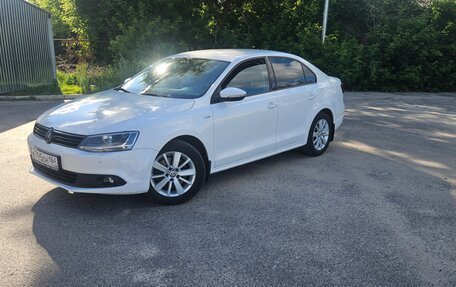 Volkswagen Jetta VI, 2013 год, 1 150 000 рублей, 3 фотография