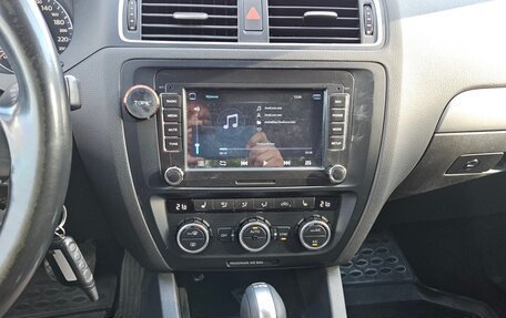 Volkswagen Jetta VI, 2013 год, 1 150 000 рублей, 13 фотография