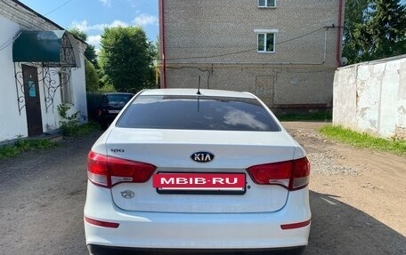 KIA Rio III рестайлинг, 2015 год, 795 000 рублей, 3 фотография