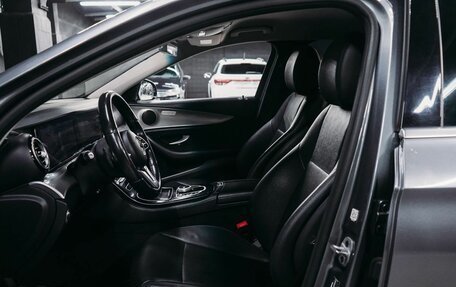 Mercedes-Benz E-Класс, 2018 год, 1 819 000 рублей, 7 фотография
