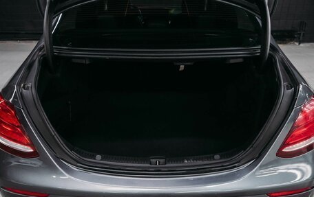 Mercedes-Benz E-Класс, 2018 год, 1 819 000 рублей, 15 фотография
