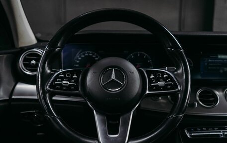 Mercedes-Benz E-Класс, 2018 год, 1 819 000 рублей, 11 фотография