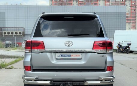 Toyota Land Cruiser 200, 2018 год, 5 200 000 рублей, 8 фотография
