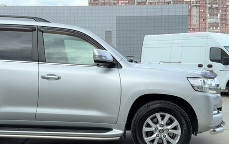 Toyota Land Cruiser 200, 2018 год, 5 200 000 рублей, 6 фотография