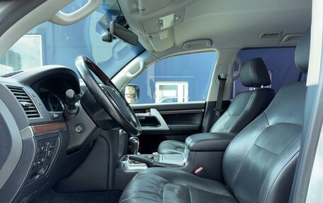 Toyota Land Cruiser 200, 2018 год, 5 200 000 рублей, 17 фотография