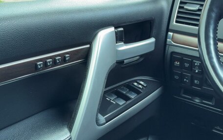 Toyota Land Cruiser 200, 2018 год, 5 200 000 рублей, 24 фотография