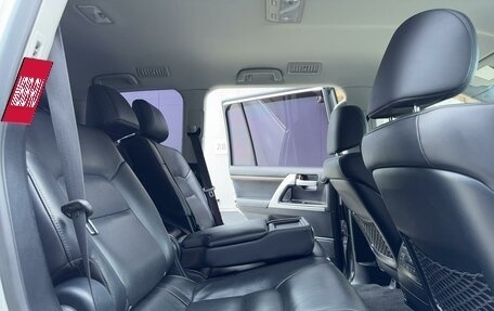 Toyota Land Cruiser 200, 2018 год, 5 200 000 рублей, 32 фотография
