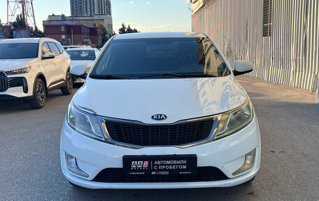 KIA Rio III рестайлинг, 2014 год, 650 000 рублей, 2 фотография