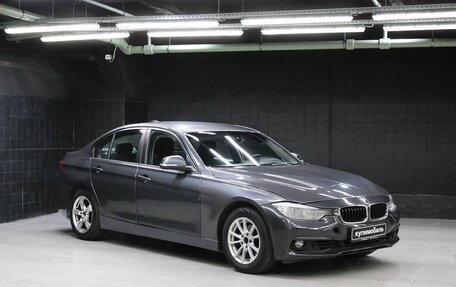 BMW 3 серия, 2018 год, 1 247 000 рублей, 3 фотография