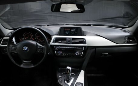 BMW 3 серия, 2018 год, 1 247 000 рублей, 8 фотография