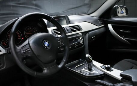 BMW 3 серия, 2018 год, 1 247 000 рублей, 7 фотография