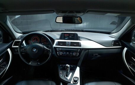 BMW 3 серия, 2018 год, 1 227 000 рублей, 8 фотография