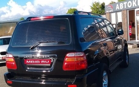 Toyota Land Cruiser 100 рестайлинг 2, 2000 год, 2 300 000 рублей, 3 фотография