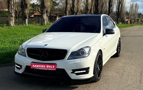 Mercedes-Benz C-Класс, 2011 год, 1 350 000 рублей, 1 фотография