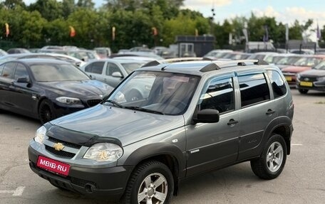 Chevrolet Niva I рестайлинг, 2011 год, 549 000 рублей, 1 фотография