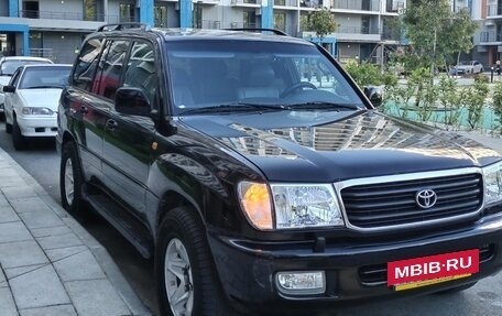 Toyota Land Cruiser 100 рестайлинг 2, 2000 год, 2 300 000 рублей, 10 фотография