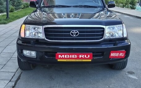 Toyota Land Cruiser 100 рестайлинг 2, 2000 год, 2 300 000 рублей, 11 фотография