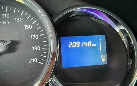 Renault Logan II, 2014 год, 500 000 рублей, 17 фотография
