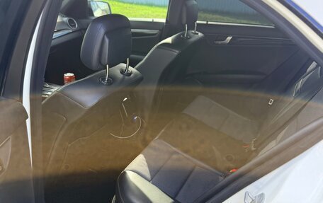 Mercedes-Benz C-Класс, 2011 год, 1 350 000 рублей, 12 фотография