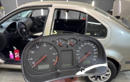 Volkswagen Bora, 2004 год, 430 000 рублей, 5 фотография