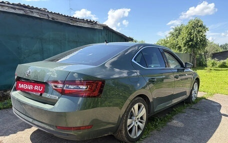Skoda Superb III рестайлинг, 2018 год, 1 990 000 рублей, 2 фотография