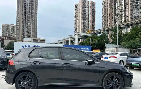 Volkswagen Golf VIII, 2023 год, 1 780 000 рублей, 4 фотография