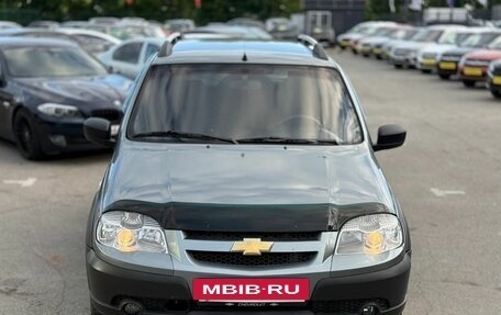 Chevrolet Niva I рестайлинг, 2011 год, 549 000 рублей, 2 фотография