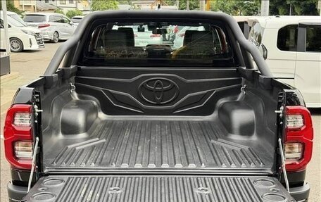 Toyota Hilux VIII, 2024 год, 4 000 200 рублей, 14 фотография