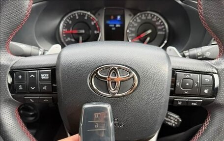 Toyota Hilux VIII, 2024 год, 4 000 200 рублей, 21 фотография