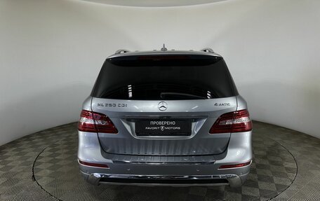 Mercedes-Benz M-Класс, 2012 год, 2 228 500 рублей, 3 фотография