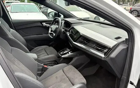 Audi Q4 e-tron, 2023 год, 4 529 010 рублей, 10 фотография