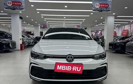 Volkswagen Golf VIII, 2023 год, 1 750 000 рублей, 2 фотография
