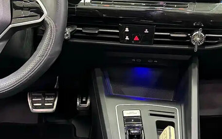Volkswagen Golf VIII, 2023 год, 1 750 000 рублей, 7 фотография