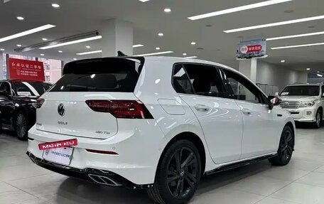 Volkswagen Golf VIII, 2023 год, 1 750 000 рублей, 3 фотография