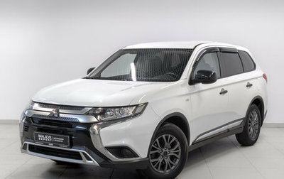 Mitsubishi Outlander III рестайлинг 3, 2019 год, 1 950 000 рублей, 1 фотография