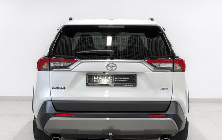 Toyota RAV4, 2021 год, 3 525 000 рублей, 6 фотография