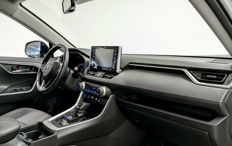 Toyota RAV4, 2021 год, 3 525 000 рублей, 11 фотография