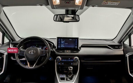 Toyota RAV4, 2021 год, 3 525 000 рублей, 14 фотография