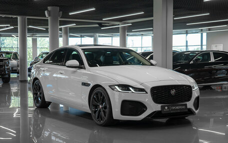 Jaguar XF II, 2021 год, 4 500 000 рублей, 2 фотография