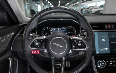 Jaguar XF II, 2021 год, 4 500 000 рублей, 11 фотография