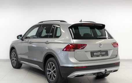 Volkswagen Tiguan II, 2018 год, 2 425 000 рублей, 7 фотография