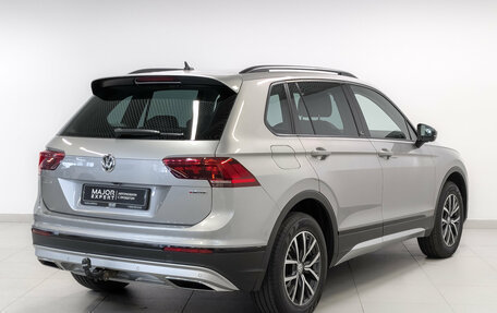 Volkswagen Tiguan II, 2018 год, 2 425 000 рублей, 5 фотография