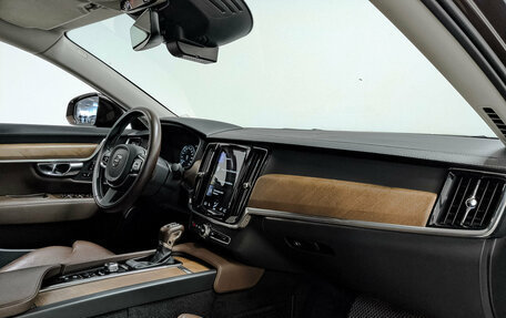 Volvo S90 II рестайлинг, 2019 год, 2 900 000 рублей, 13 фотография
