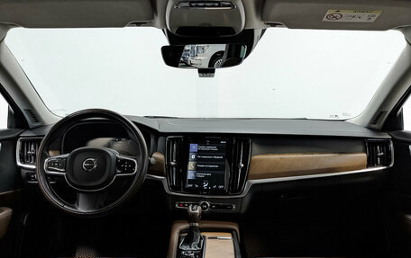 Volvo S90 II рестайлинг, 2019 год, 2 900 000 рублей, 14 фотография