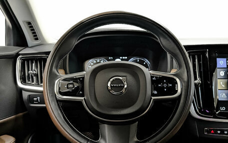 Volvo S90 II рестайлинг, 2019 год, 2 900 000 рублей, 21 фотография
