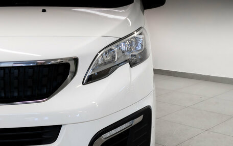 Peugeot Traveller I, 2019 год, 3 075 000 рублей, 18 фотография